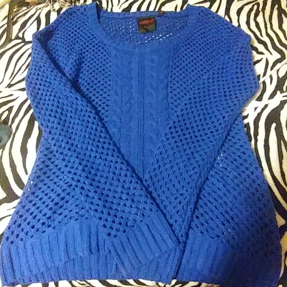 YokD royal blue sweater